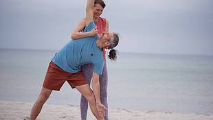 Yoga am Strand von Boltenhagen